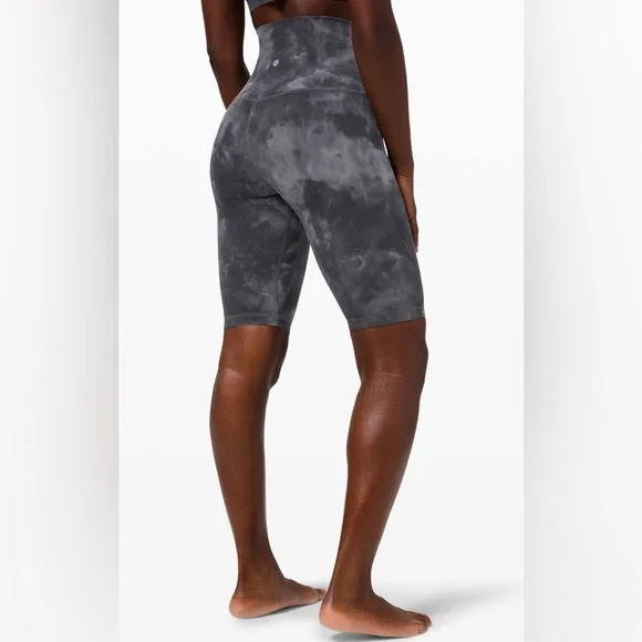 NWT Align Super High Rise Diamond Dye 10” - Picture 1 of 5